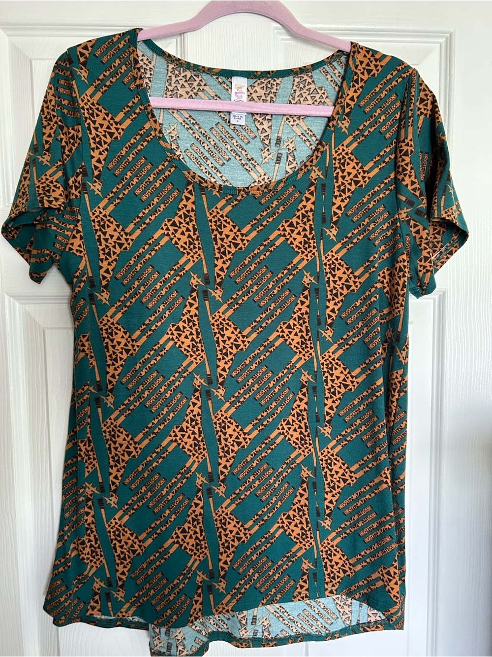 LuLaRoe Classic T - Giraffe Print